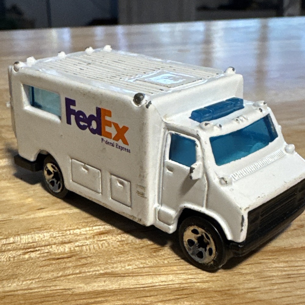 Hot Wheels FedEx World Service Delivery Truck Van 1993 Vintage Mattel